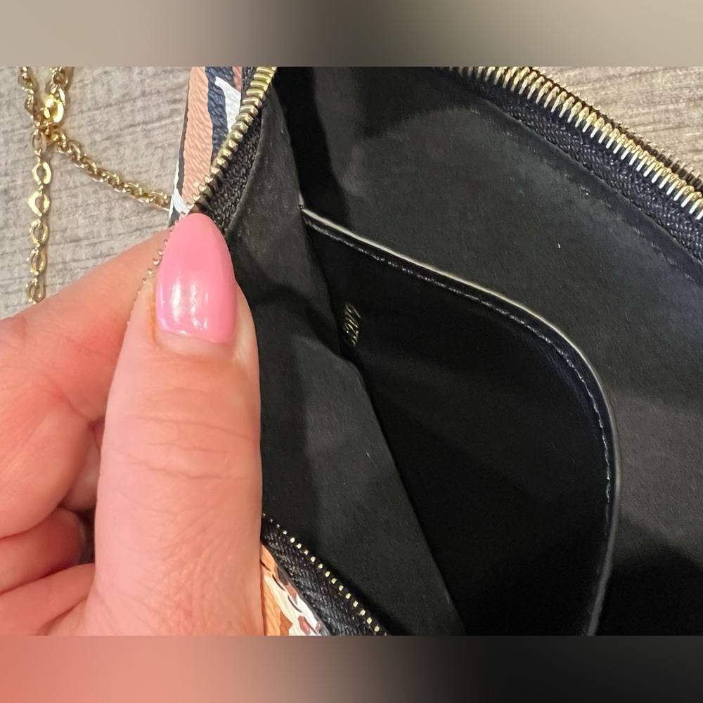 Louis Vuitton Giant Monogram Jungle Pochette Double Zip crossbody Bag🔥 - Picture 11 of 16